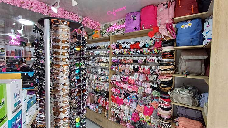Cami Marin Accesorios y Belleza