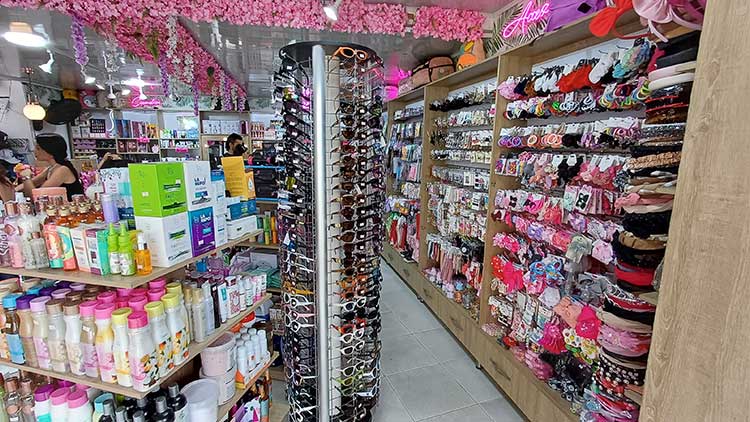 Cami Marin Accesorios y Belleza