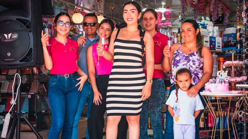 Cami Marin Accesorios y Belleza