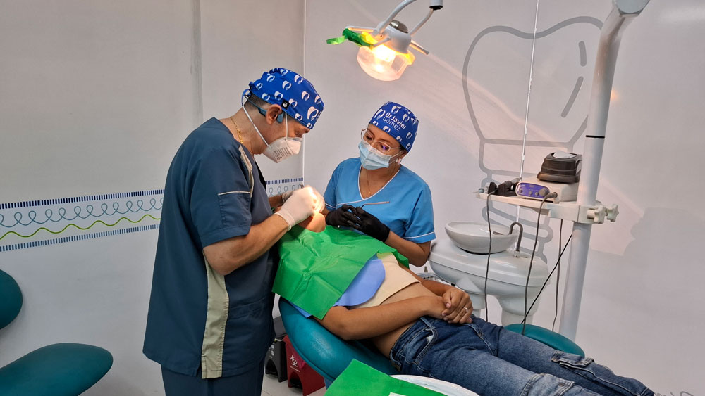 Dr. Javier Gómez San Gil