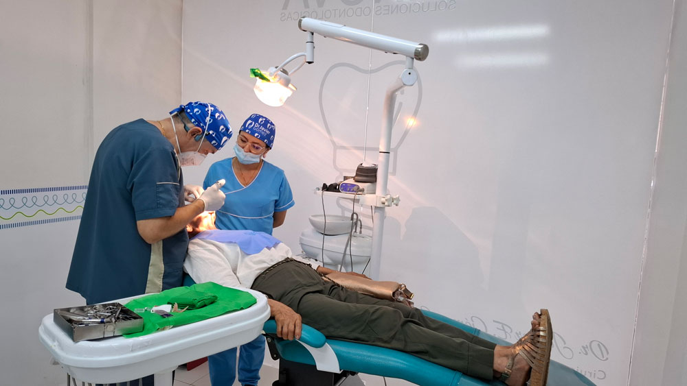 Dr. Javier Gómez San Gil